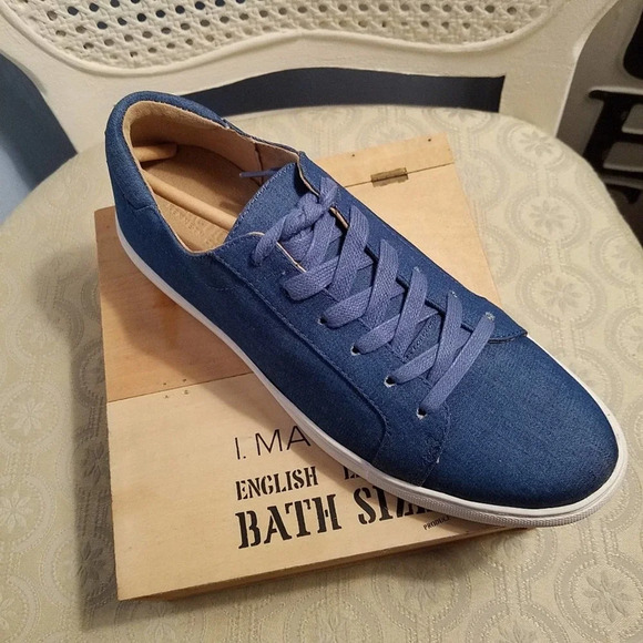 - Kenneth Cole Reaction Sneakers | Blue Denim Reptile / Size 8.5 - Picture 1 of 3